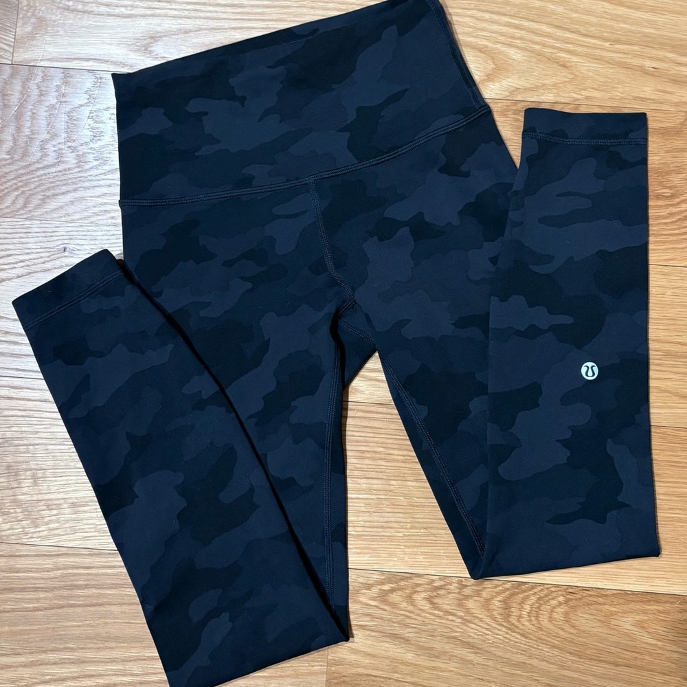 Lululemon Wunder Train High Rise 25” *like brand new*